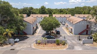 5702 N Lincoln Ave - Photo 1 of 1