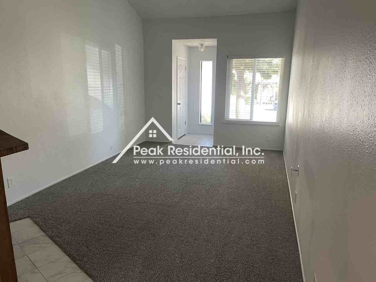 5433 E Knoll Dr - Photo 2 of 12