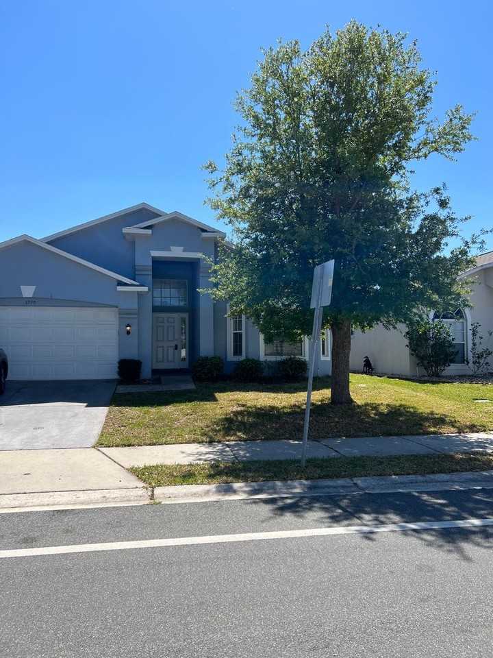 1790 Holton Rd - Photo 2 of 17