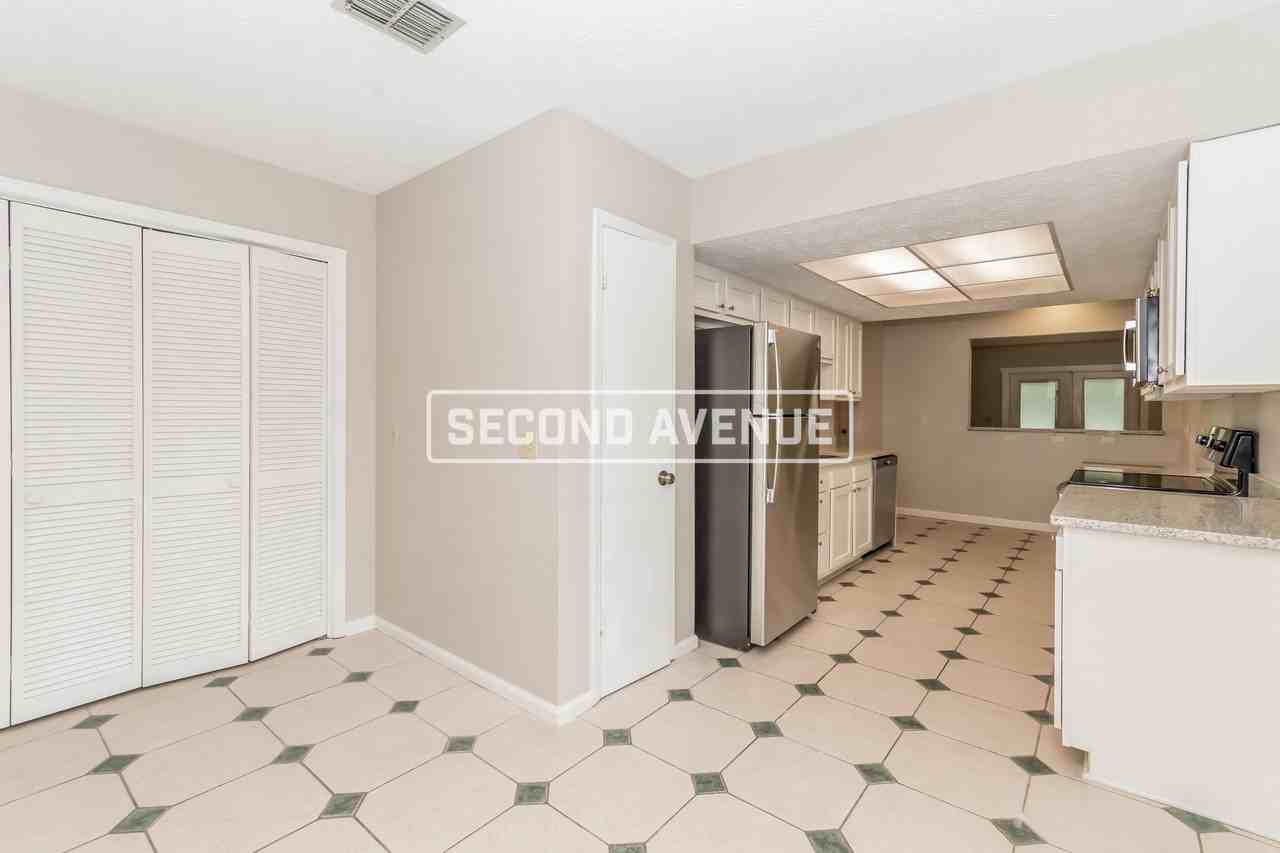 771 Ennis Dr - Photo 2 of 25