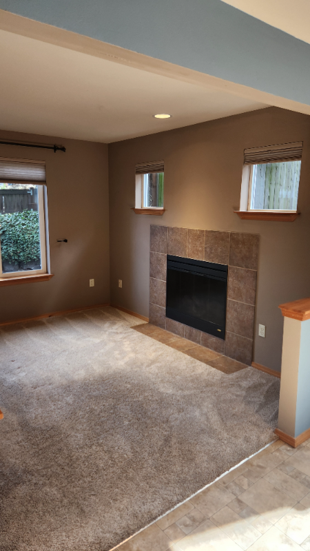 8817B Delridge Way Sw - Photo 3 of 18