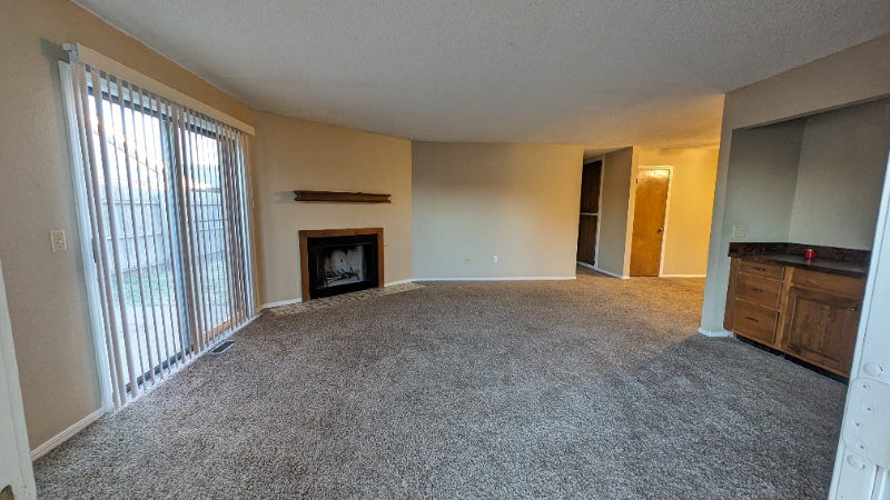 7124 Nw 115th St - Photo 3 of 23