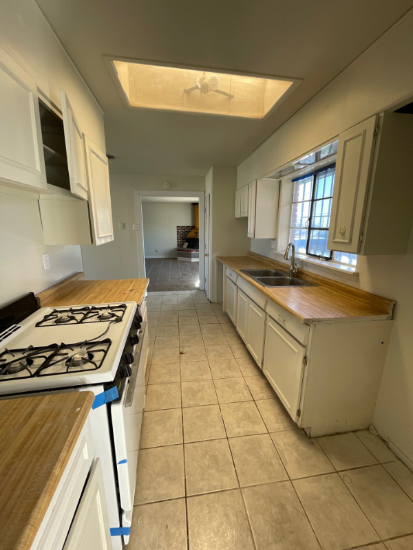 3405 Olympic Ave #1 - Photo 3 of 38