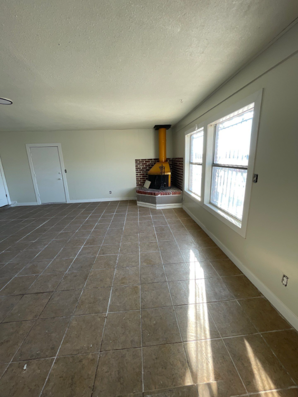 3405 Olympic Ave #1 - Photo 7 of 38