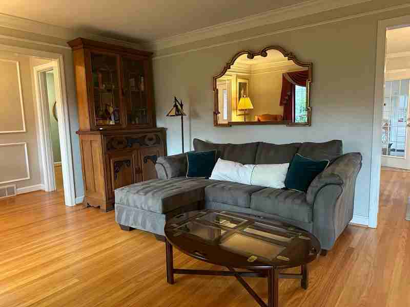 1801 Herr Ln - Photo 2 of 14