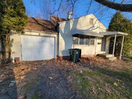 featured image of 1612 Esther Ave Ne #NA