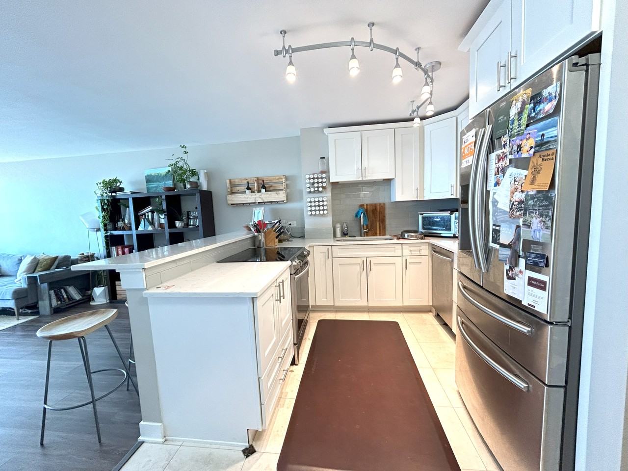 5601 N Sheridan Rd #20B - Photo 2 of 17