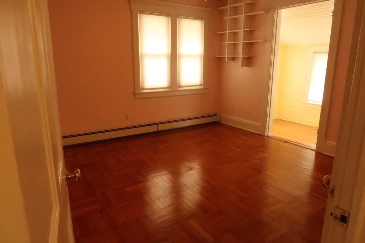 32 W Englewood Ave #NA - Photo 2 of 14