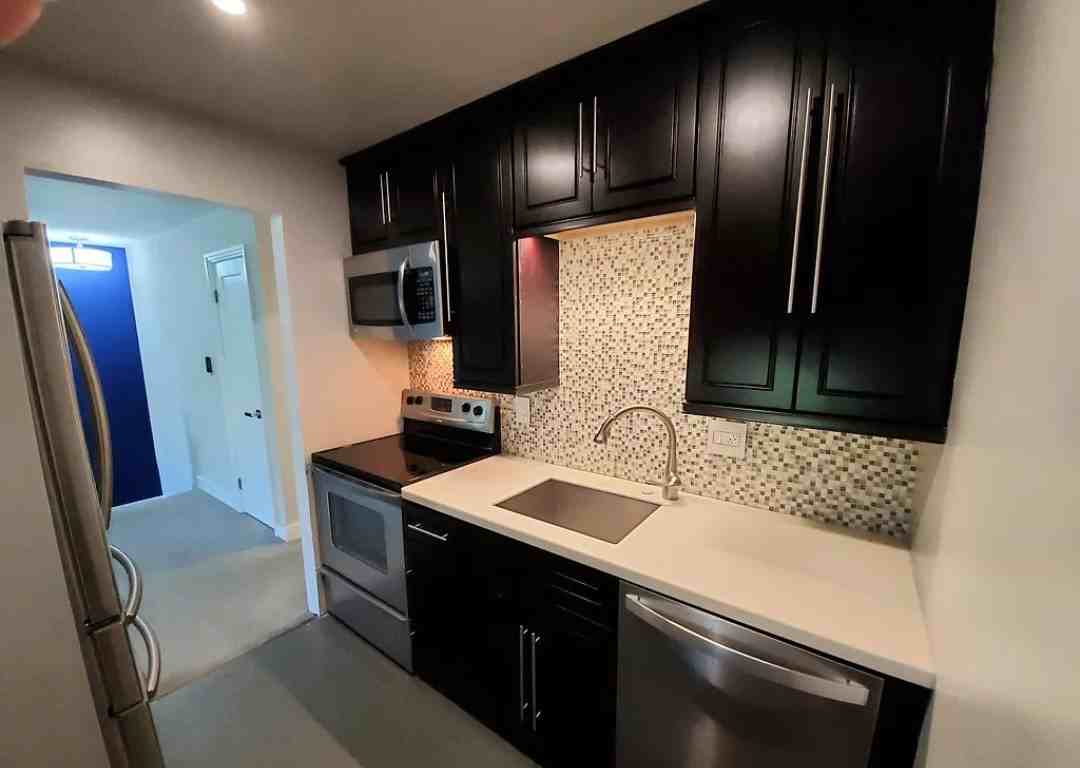14 Andrew Pl #14 - Photo 2 of 30