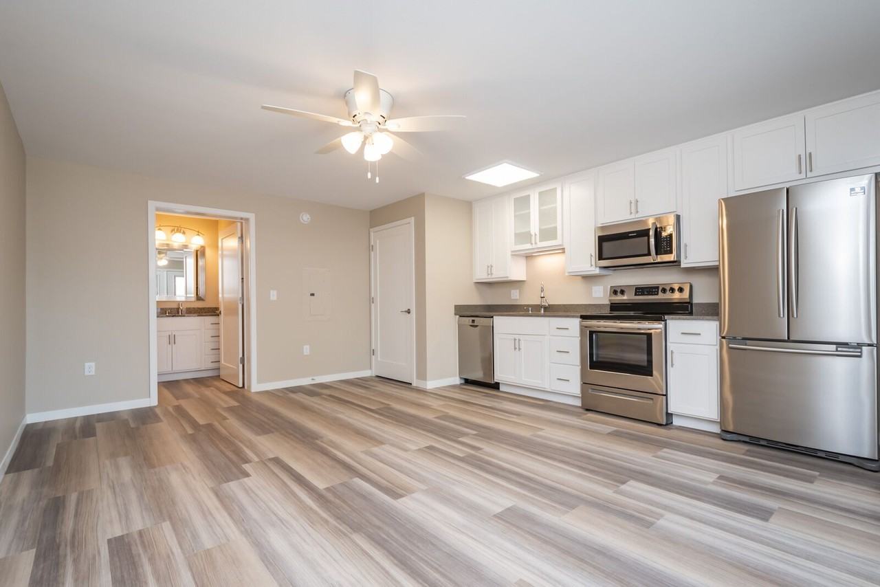 199 6th St #23 - Photo 3 of 13