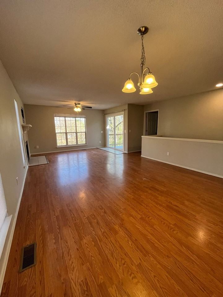 3213 Cardinal Creek Circle - Photo 5 of 24