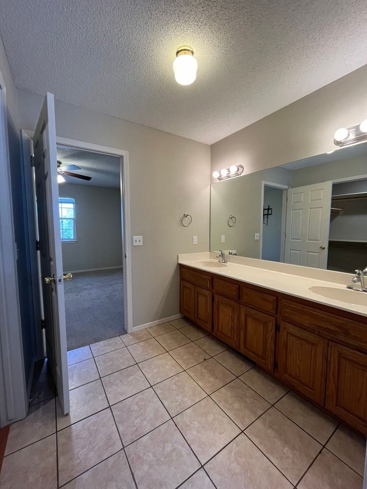 3213 Cardinal Creek Circle - Photo 7 of 24