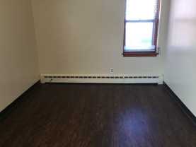 8432 W Lisbon Ave - Photo 1 of 1