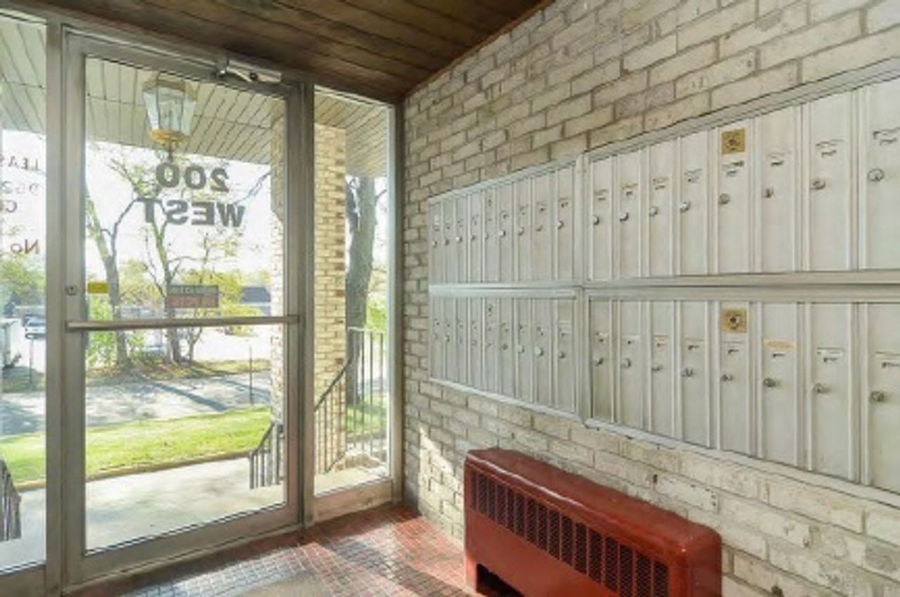 Cobblehill Apartments - Photo 4 of 38