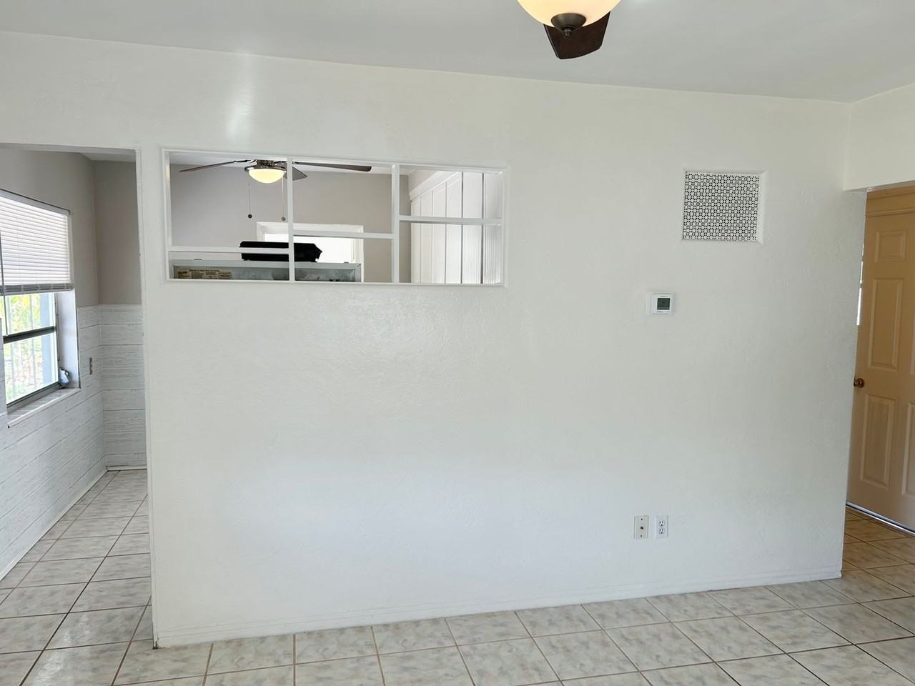 547 46th Ave N - Photo 4 of 24