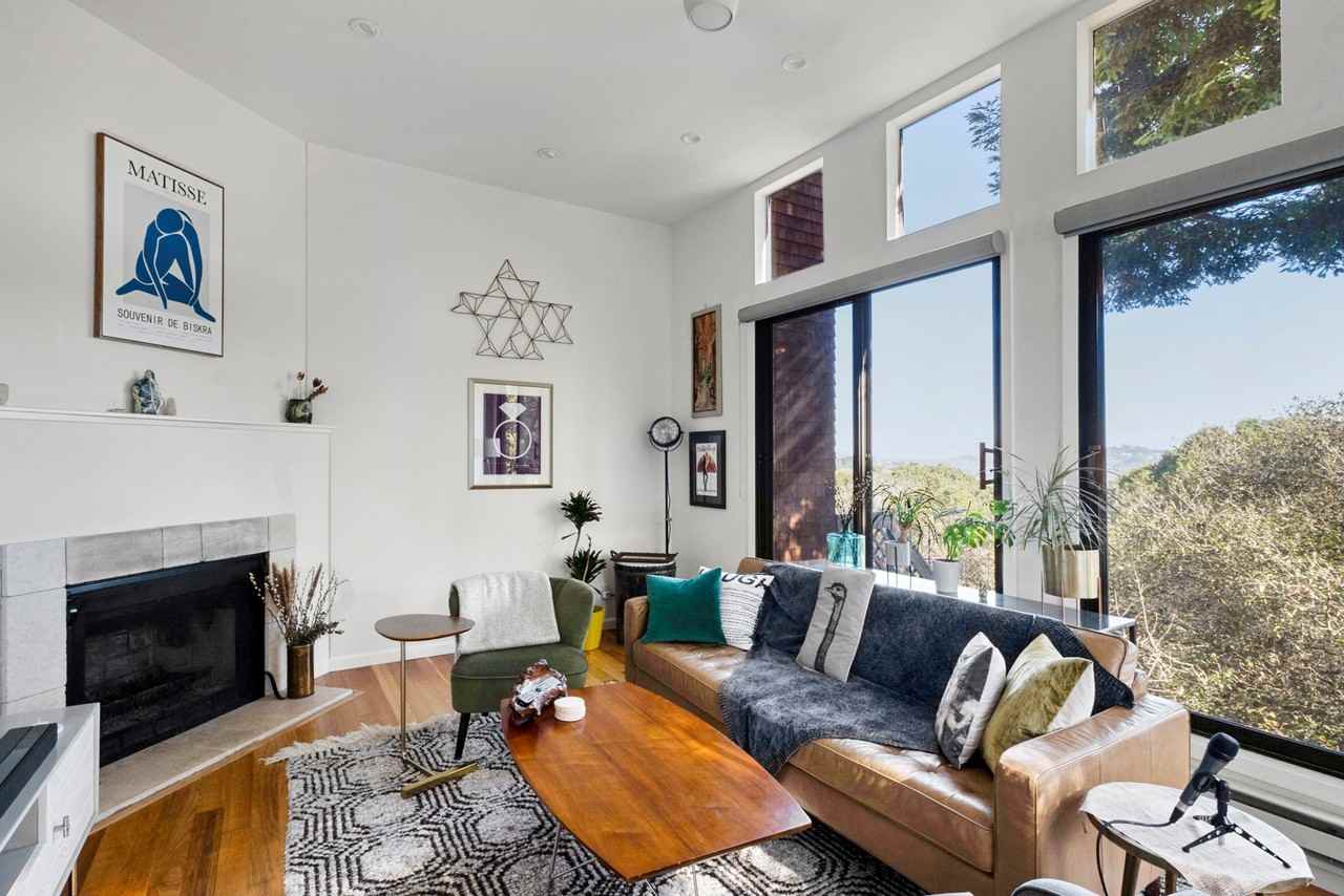 300 Donahue Street - Photo 5 of 40