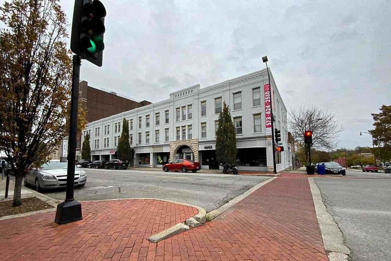 Athens Apartments - Photo 2 of 15