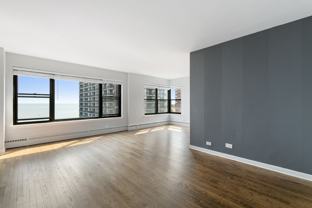 5858 N Sheridan Rd - Photo 1 of 1