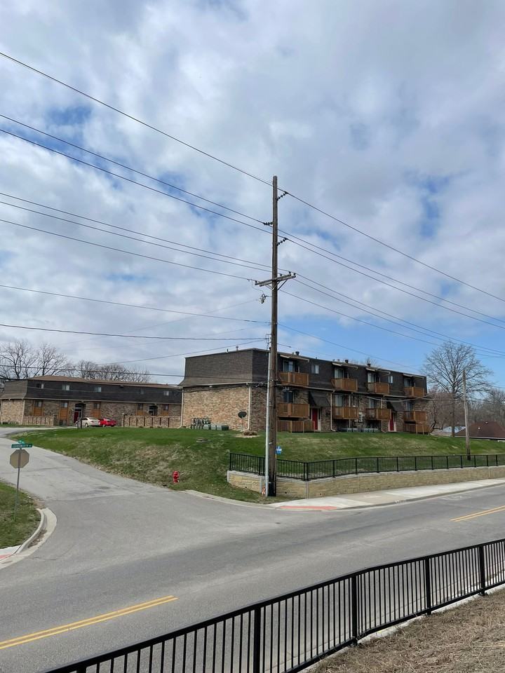 3054 North 58th StreetUnit 7 7, Kansas City, KS 66104 Studio Apartment