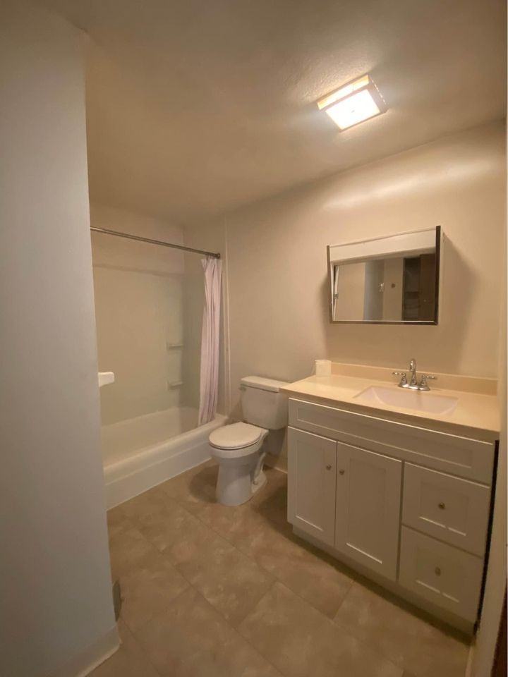 300 Smithfield Road - Photo 4 of 8