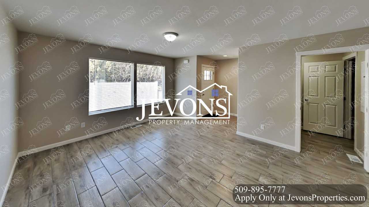 1912 W Mead Ave Yakima, WA 98902 - Photo 7 of 32