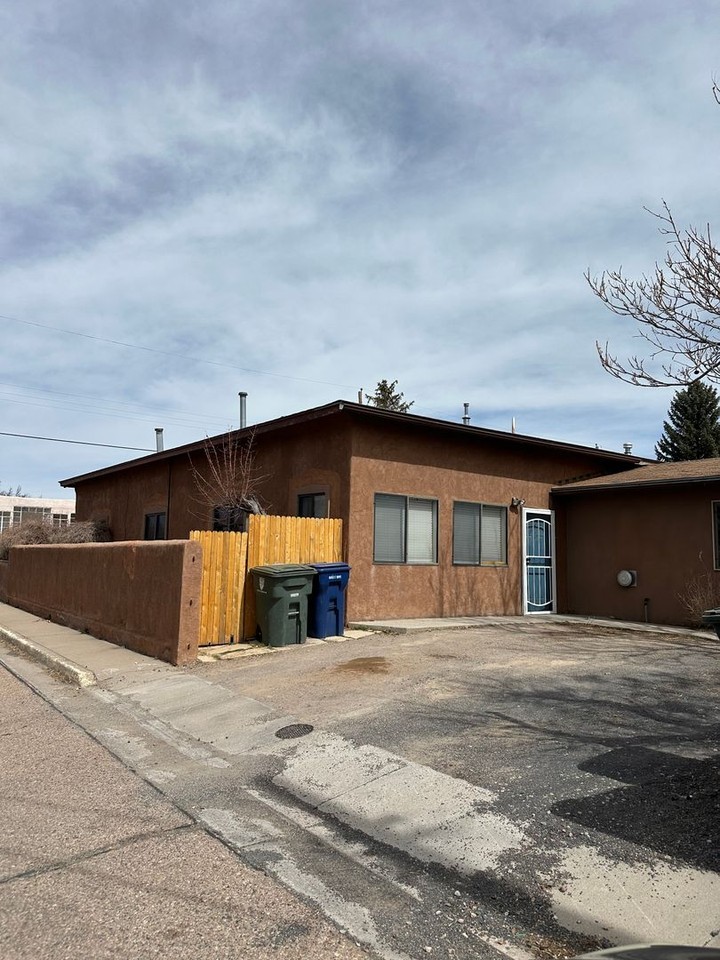 726 W Manhattan Ave #A - Photo 2 of 30