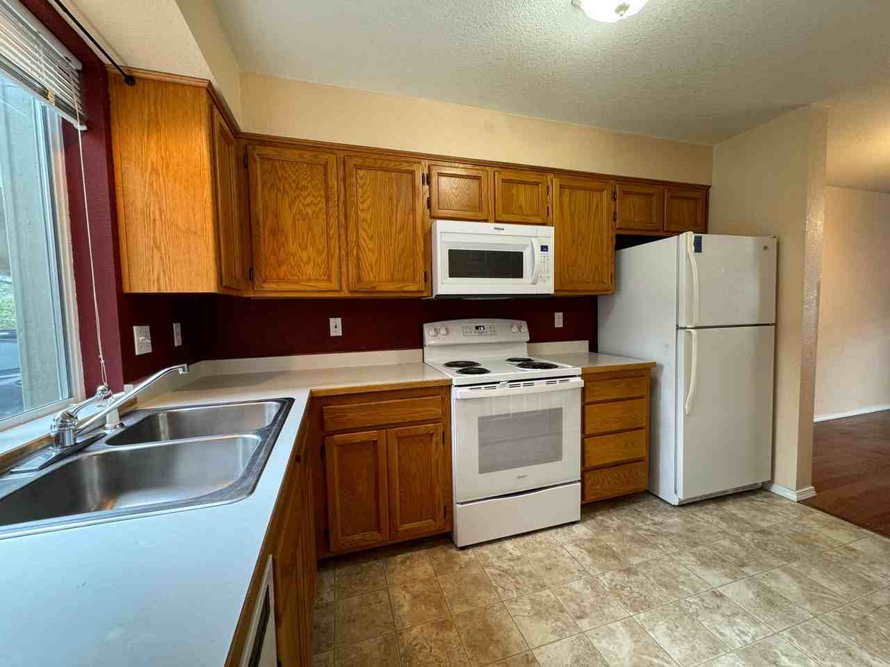 310 Ne Terry Ln #3C - Photo 2 of 12