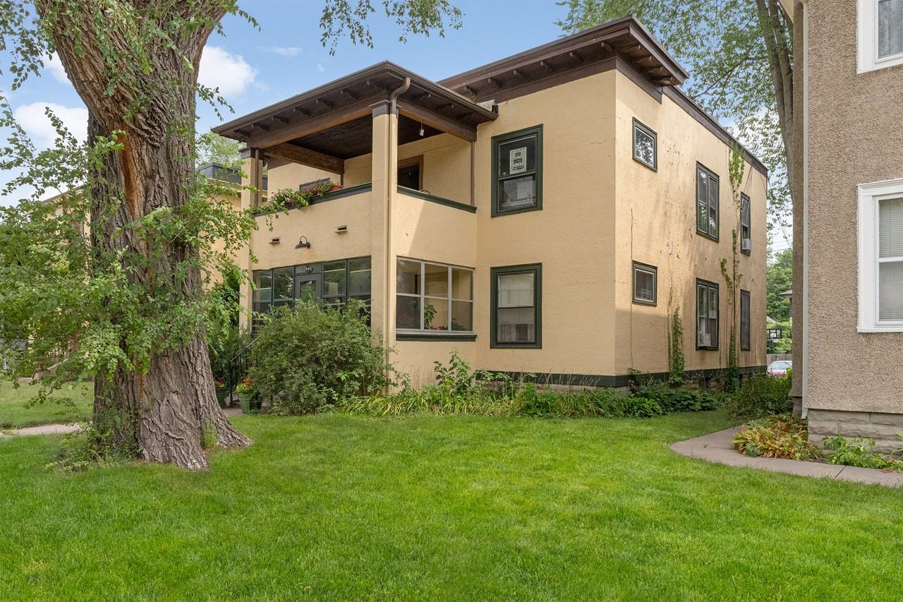 3845 Grand - Photo 3 of 3