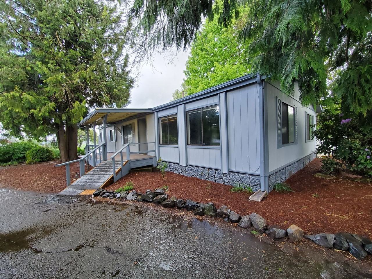 33605 Columbus St Se - Photo 2 of 32