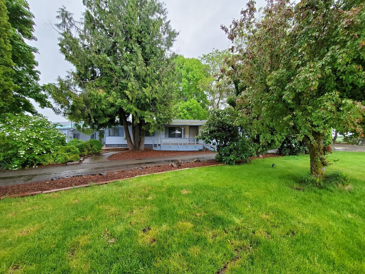 33605 Columbus St Se - Photo 3 of 32