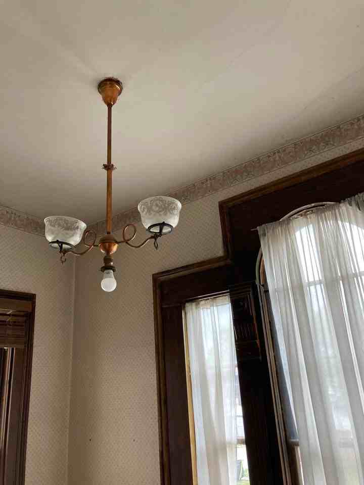 1008 Tippecanoe St #2 - Photo 2 of 7