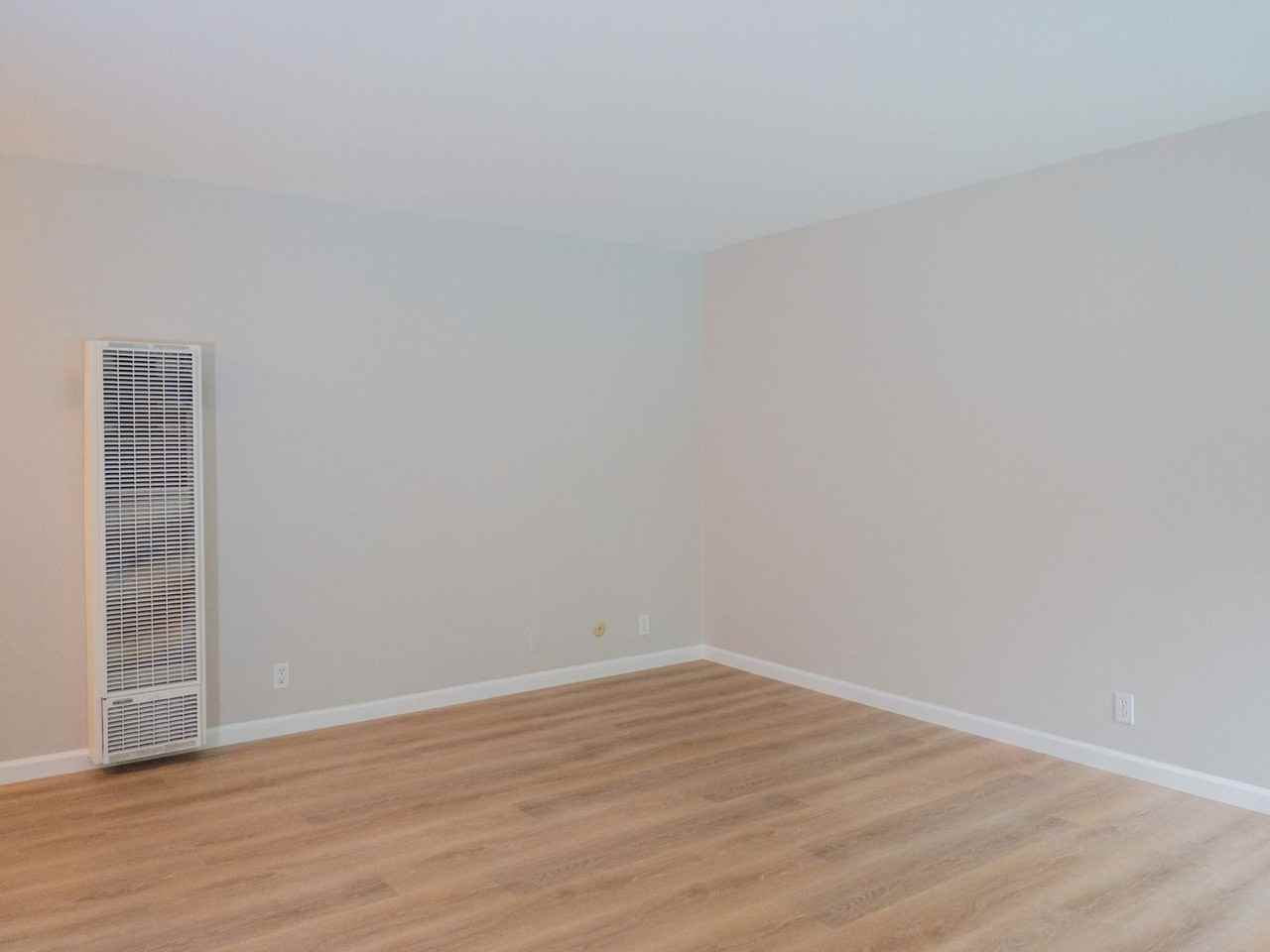 11 South Knoll Road - Photo 7 of 19