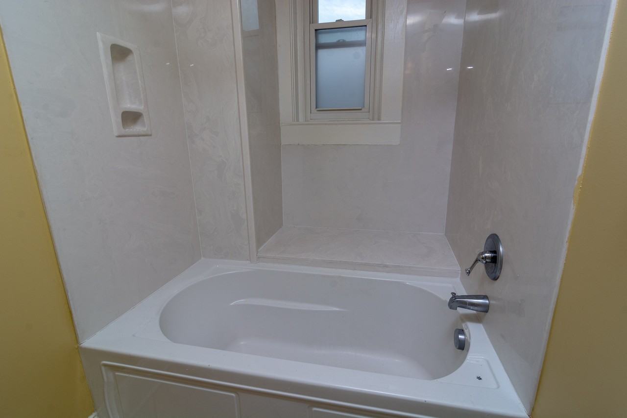 The Senate Club - Photo 7 of 37