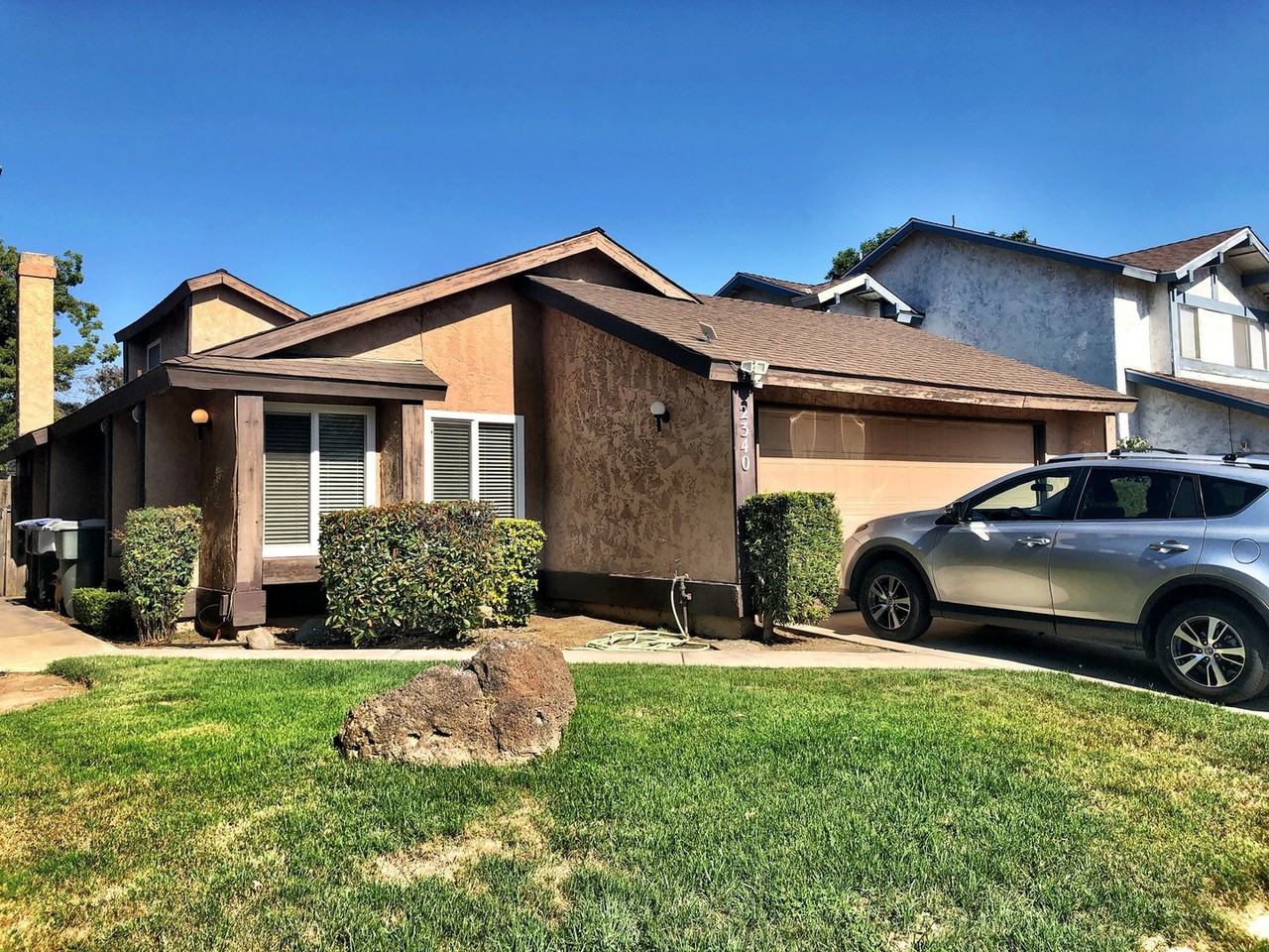 2340 N Edison St - Photo 2 of 17