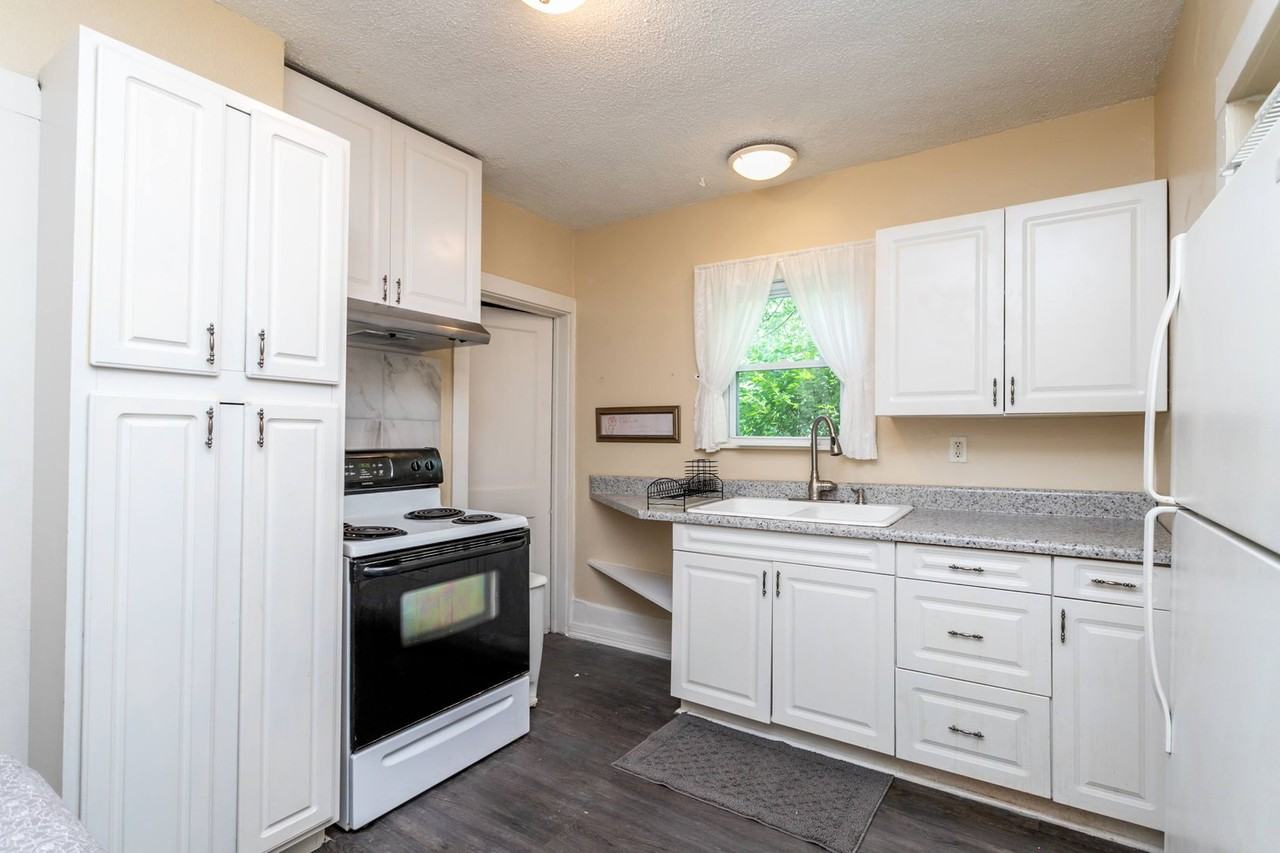 812 Again St - Photo 7 of 20