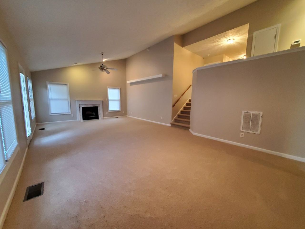700 Megan Ct - Photo 2 of 14