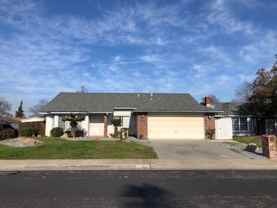 980 Lakewood Dr - Photo 1 of 1