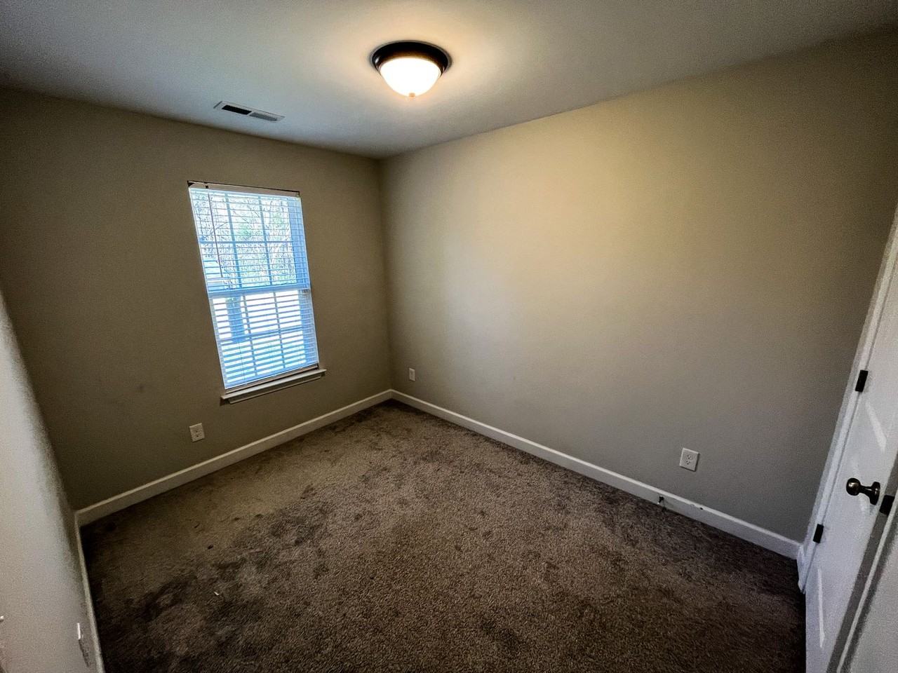 3225 Ridgewood Place Dr - Photo 4 of 24