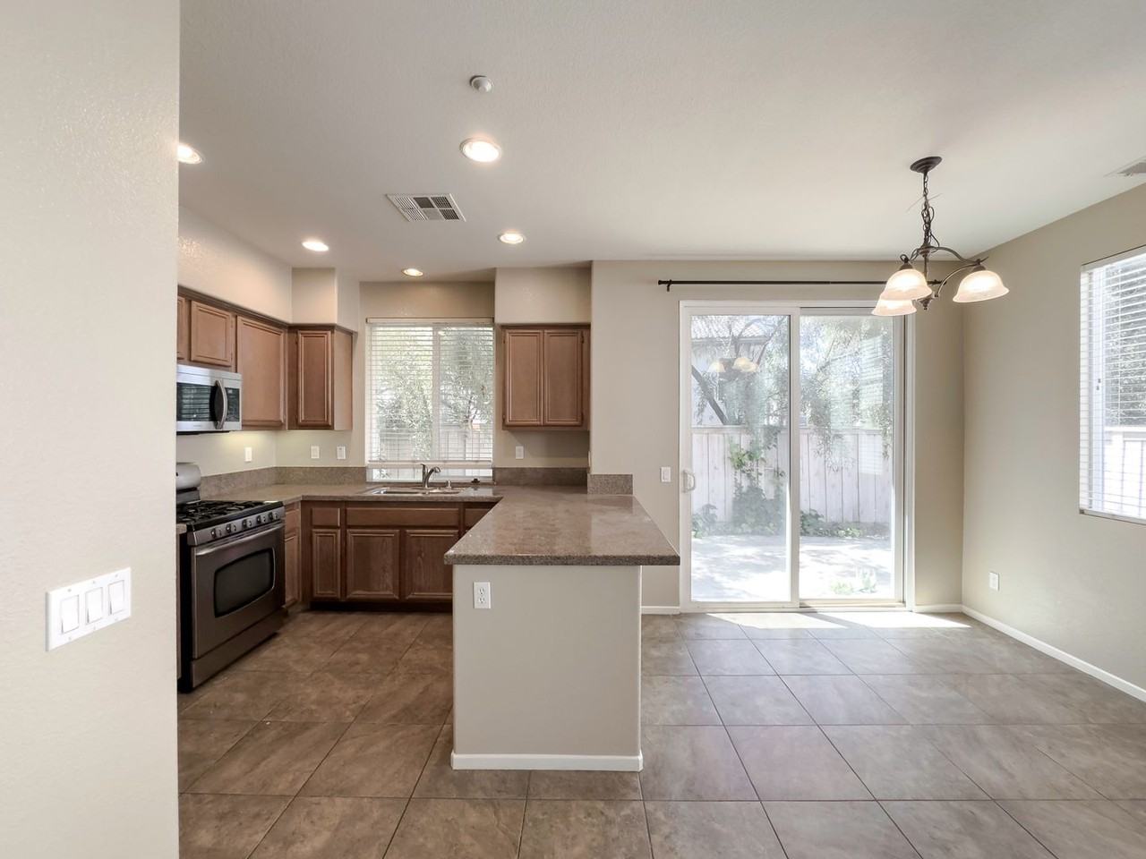 25265 Windy Cove St - Photo 3 of 15