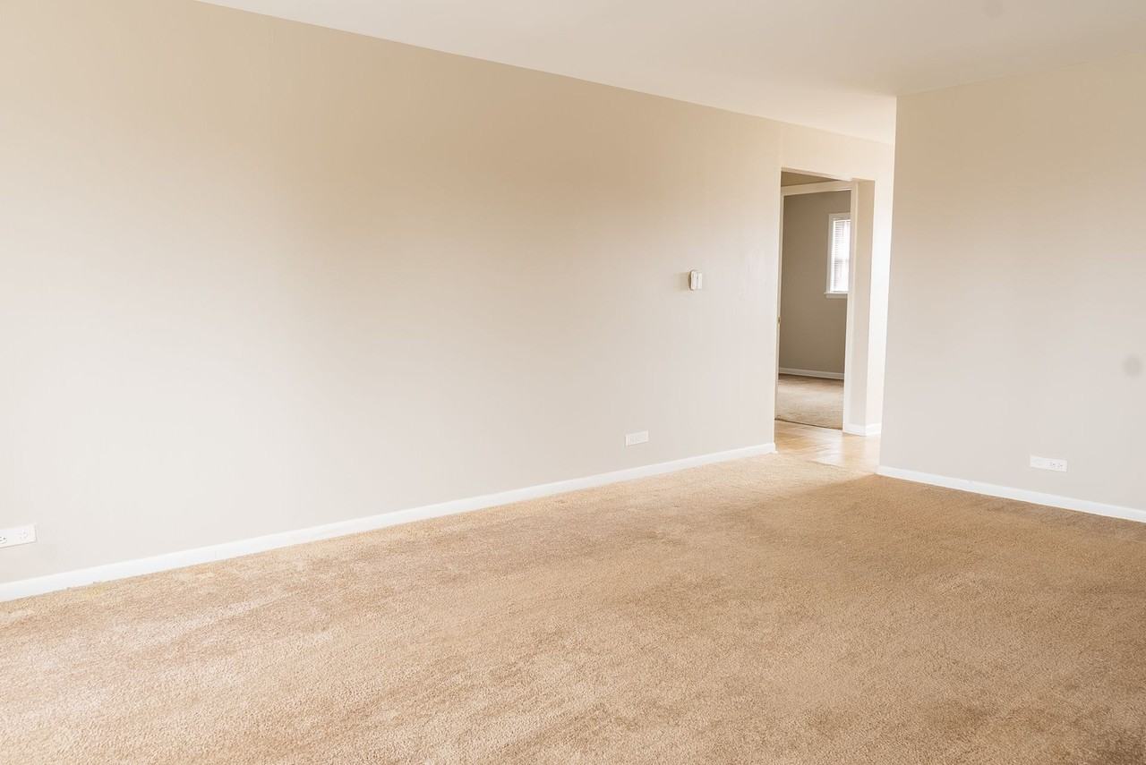 6615-19 Lloyd Dr - Photo 3 of 15