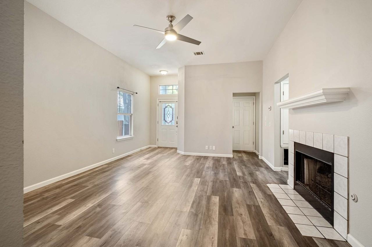 21216 Derby Day Ave - Photo 5 of 27
