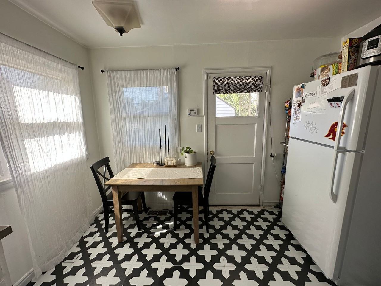 425 Utah Ave - Photo 3 of 25