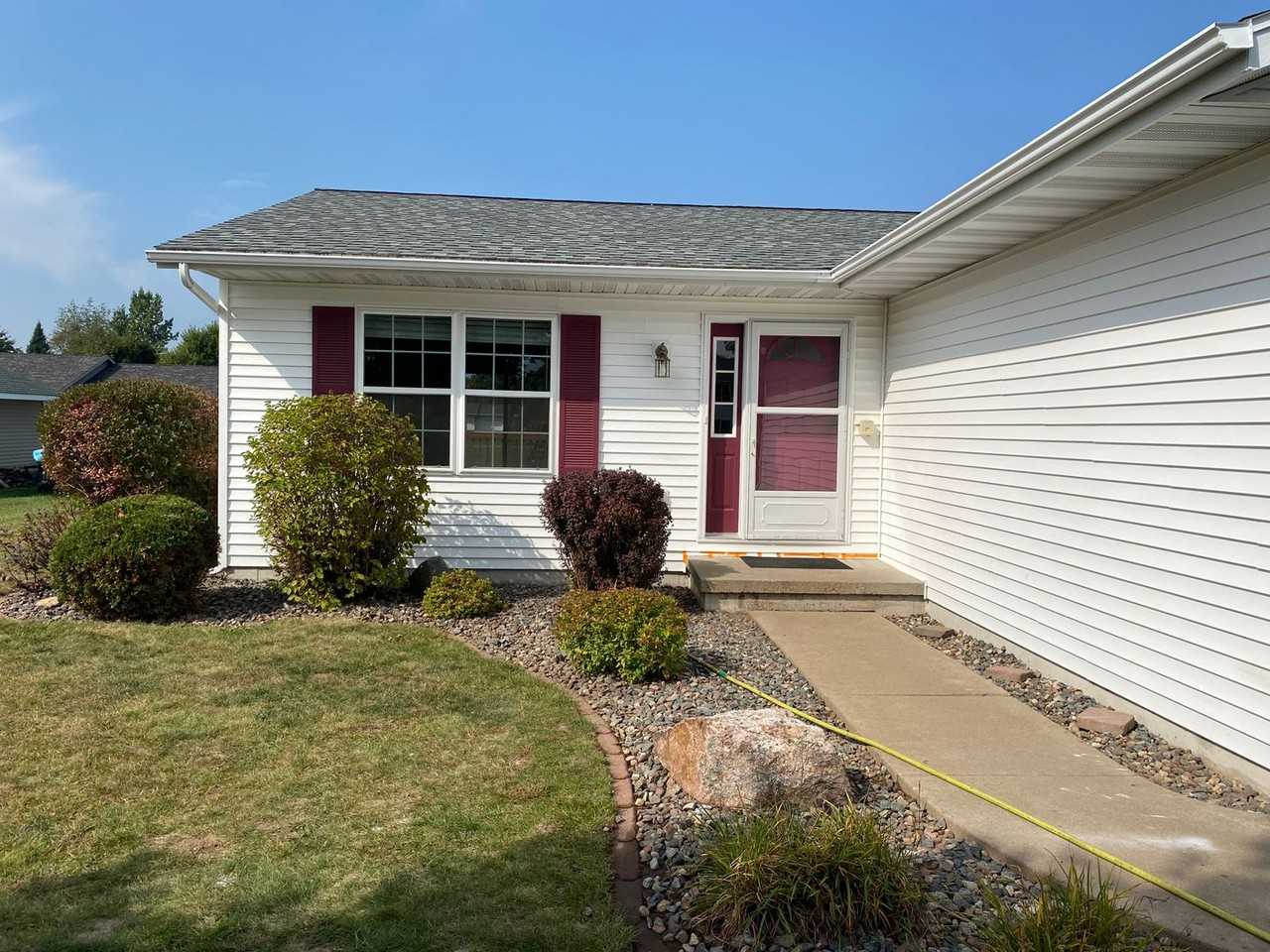 2077 Paintbrush Dr - Photo 2 of 29