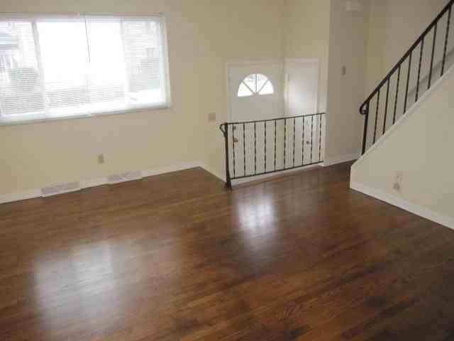 1701 Nevada St - Photo 2 of 12