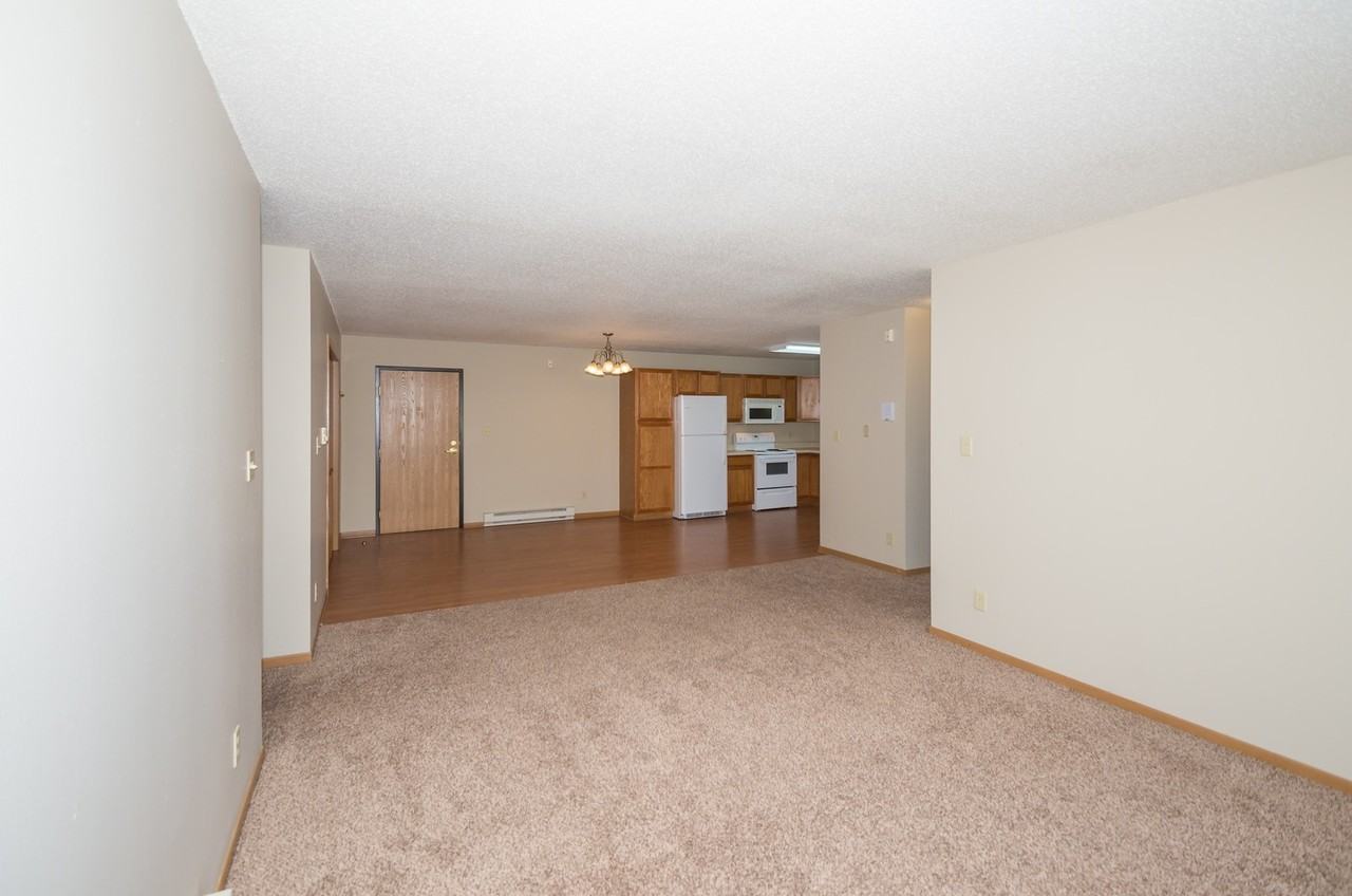 Northwest Apartments 3553 - Photo 6 of 20