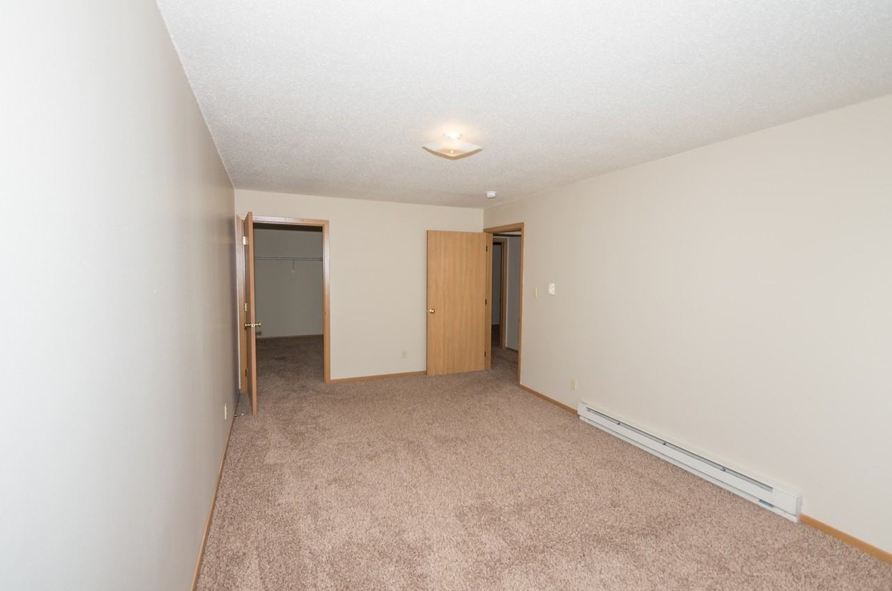 Northwest Apartments 3553 - Photo 7 of 20