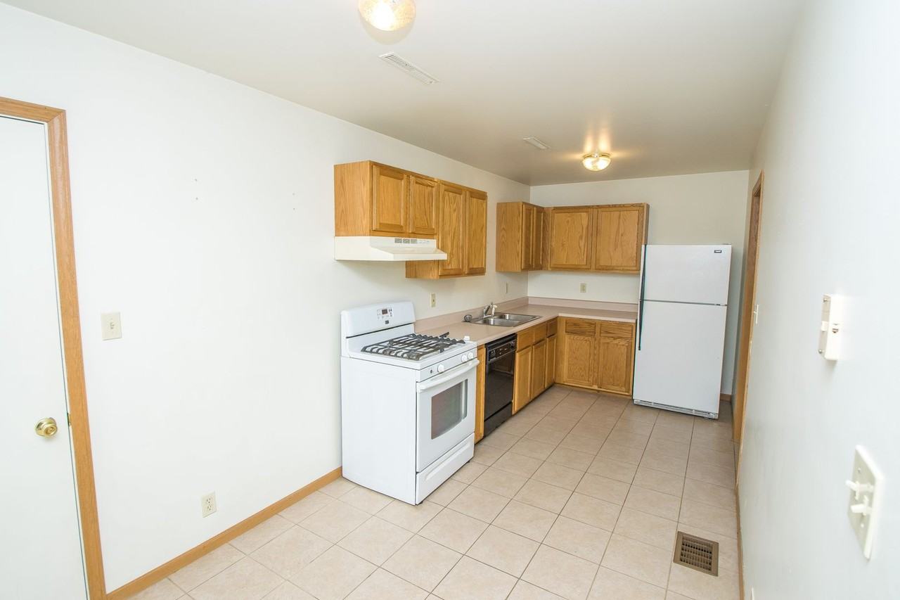 116 S 15th St - Photo 7 of 17