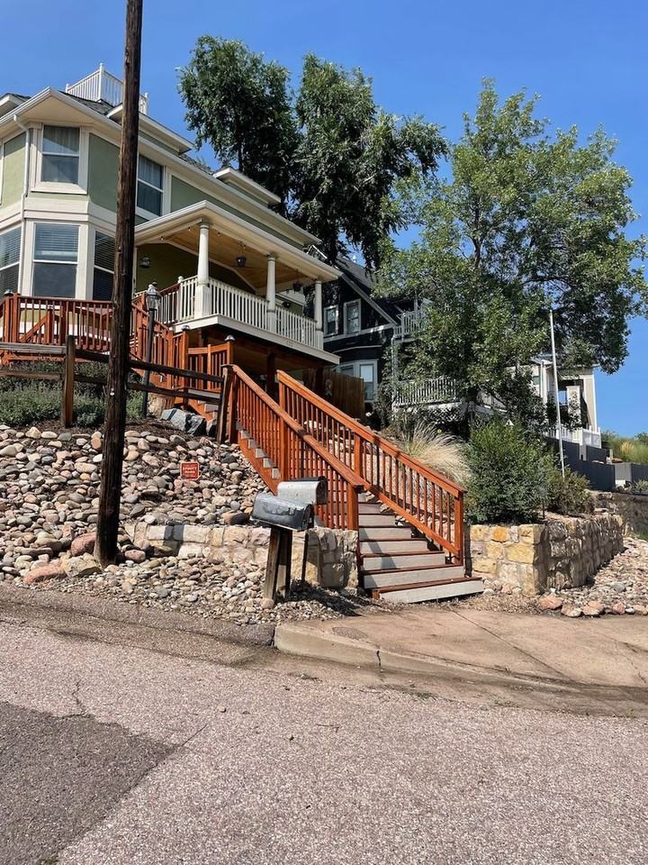 122 N 7th St - Photo 2 of 38