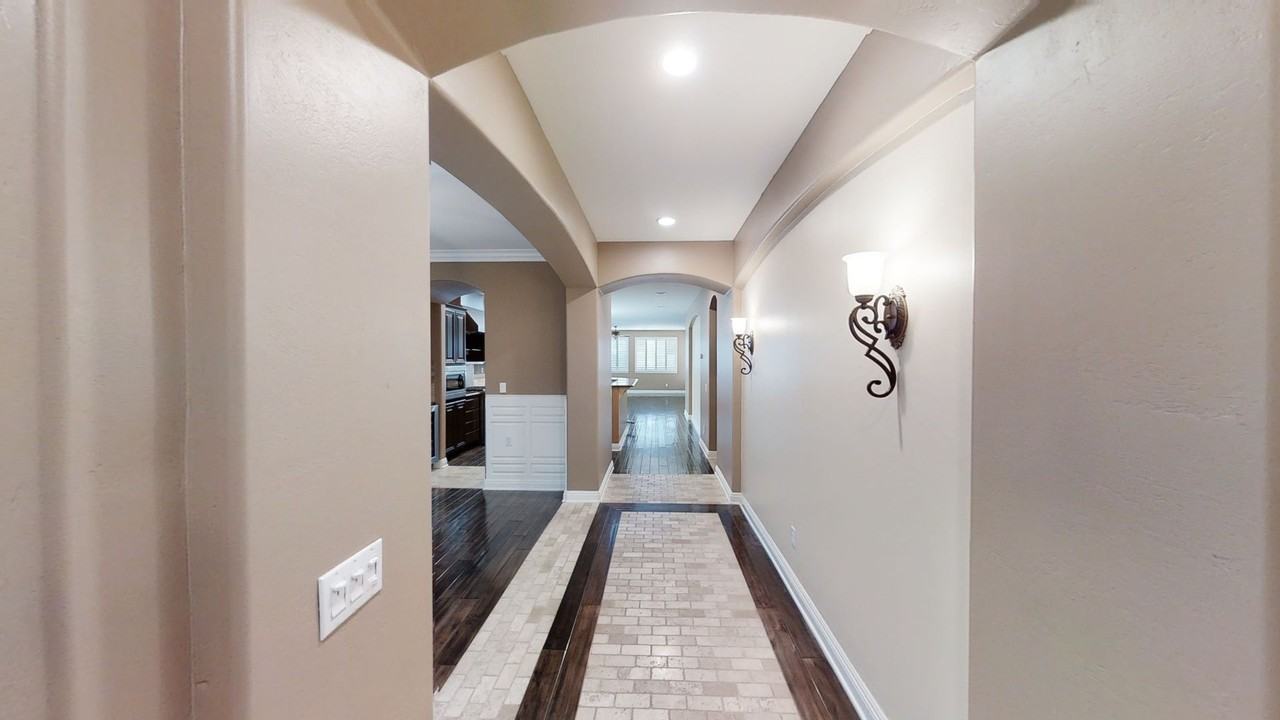 161 Tradition Ct - Photo 5 of 24