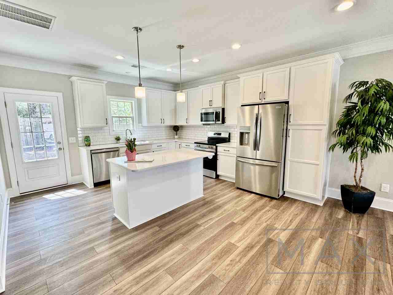 153 Lark Drive - Photo 2 of 43